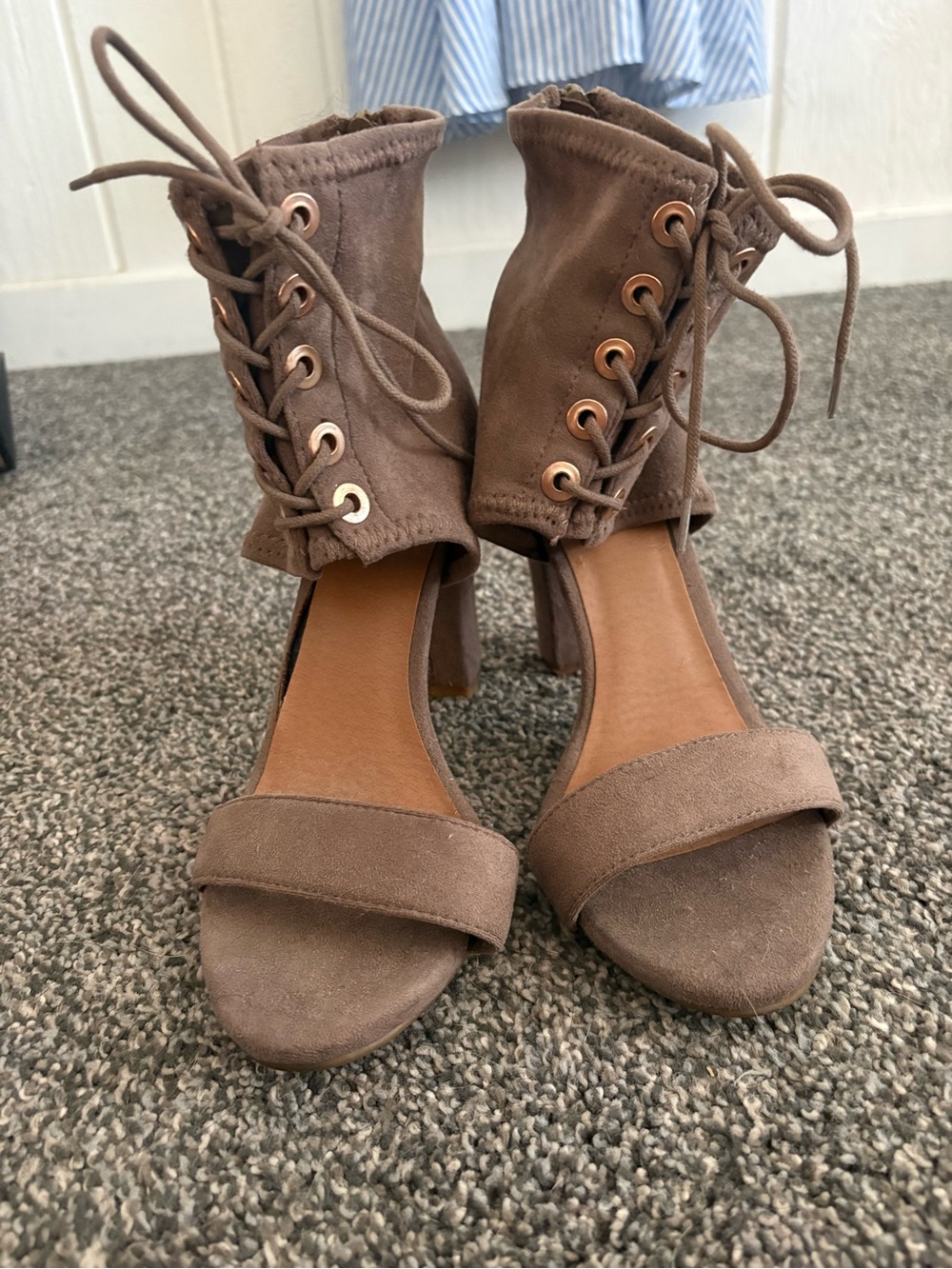 Women’s Brown Lace-Up Suede Block Heel Sandals